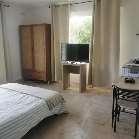 2 , Disneyland - Parking Gratuit - Maison Des Platanes Apartment *