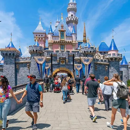 Platanes 2 - Proche Disneyland - Parking Gratuit - Meaux